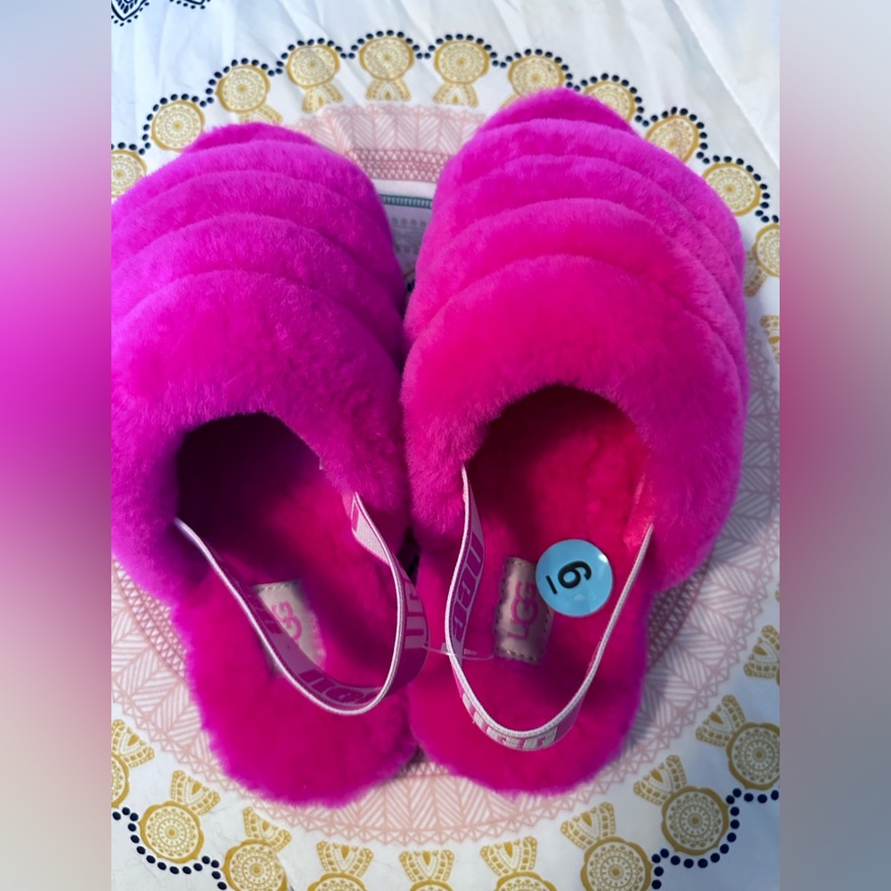 Pink Ugg slipper slides